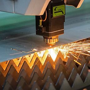 Yüksek hassasiyetli metal lazer kesme hizmeti pürüzsüz kenarları ve doğru boyutlar